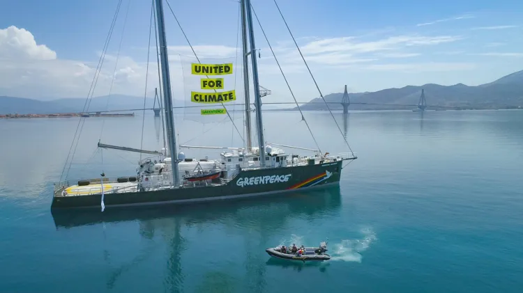 Należący do Greenpeace żaglowo-motorowy jacht Rainbow Warrior miał w piątek odwiedzić Gdańsk. Tak się jednak nie stanie.