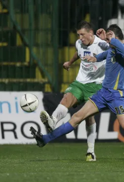 Były piłkarz Lechii Robert Hirsz rozpoczął treningi z Bałtykiem Gdynia.