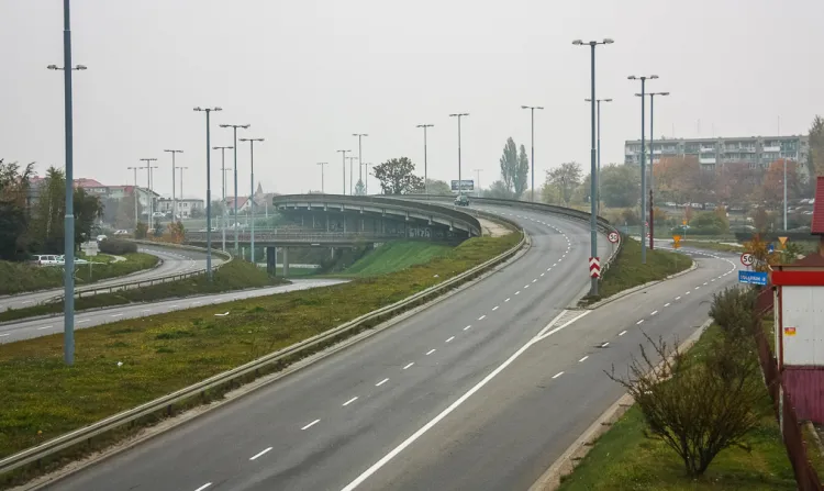 Aż cztery z dziewięciu zaplanowanych zadań dotyczą modernizacji węzła łączącego Trasę W-Z z al. Sikorskiego na Chełmie.