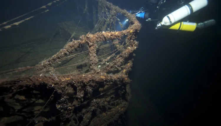 Na głębokości 80 m na dnie Bałtyku trójmiejscy nurkowie odnaleźli wrak statku "Akademik Karpinsky".
