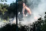 Wyburzanie budynku przy ulicy Podhalańskiej 13 w Oliwie. Zdjęcia wykonano w czwartek 26 września.