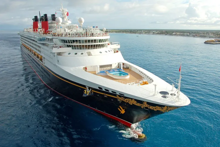 29 lipca 2020 roku do grona wyjątkowych jednostek zawijających do Gdyni dołączy wycieczkowiec Disney Magic. Statek amerykańskiej linii Disney Cruises po raz pierwszy odwiedzi polski port.