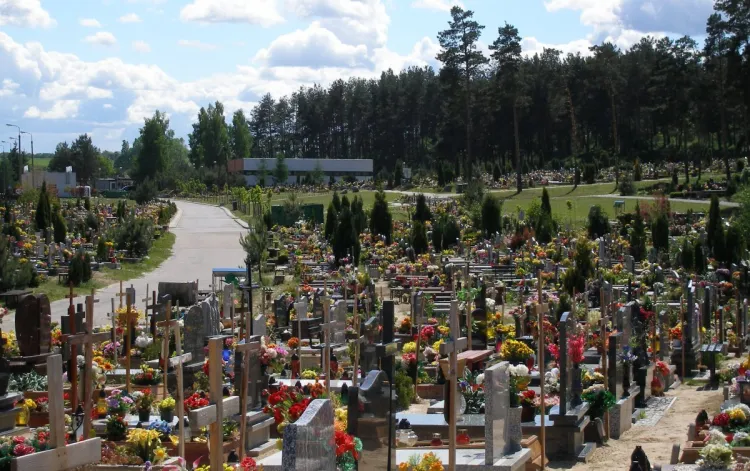 Cmentarz w Kosakowie