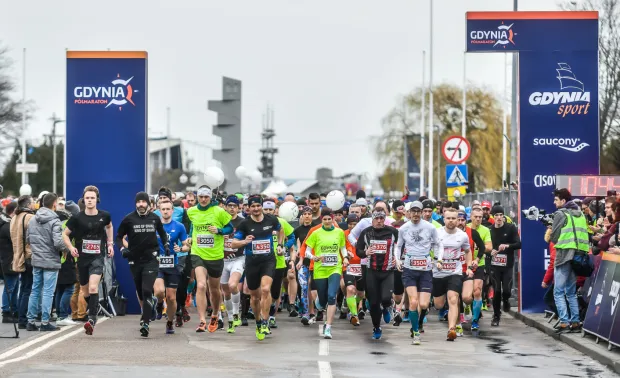 W Gdyni podczas marcowych mistrzostw świata w półmaratonie, 20 tys. amatorów będzie mogło wystartować w biegu masowym. Na 5 miesięcy przed imprezą na liście startowej zostało 6000 miejsc.
