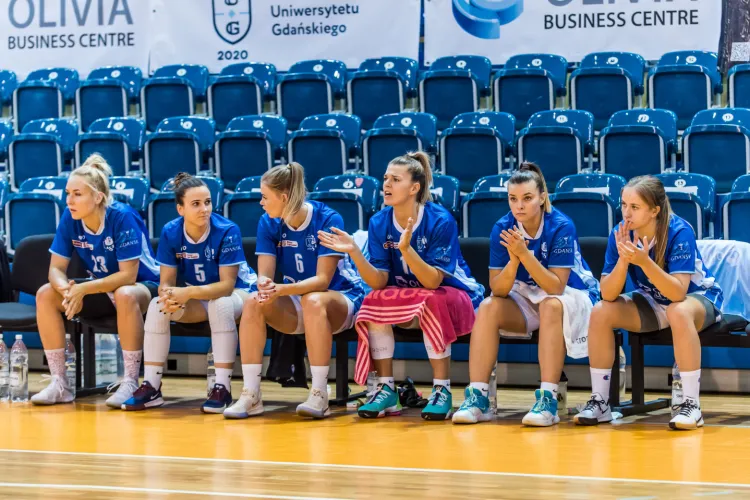Koszykarki AZS Uniwersytet Gdańsk w Lubinie tylko do przerwy mogły mieć nadzieje na korzystny wynik. 