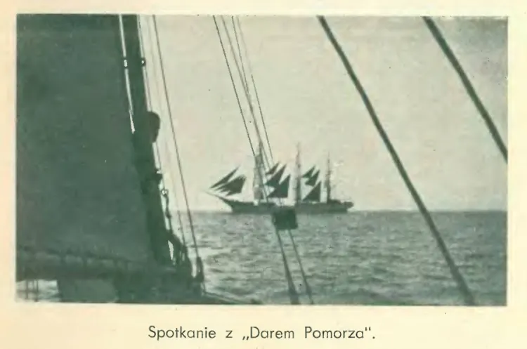 Podczas swojej podróży przez Atlantyk załoga jachtu Dal spotkała się m.in. z Darem Pomorza.