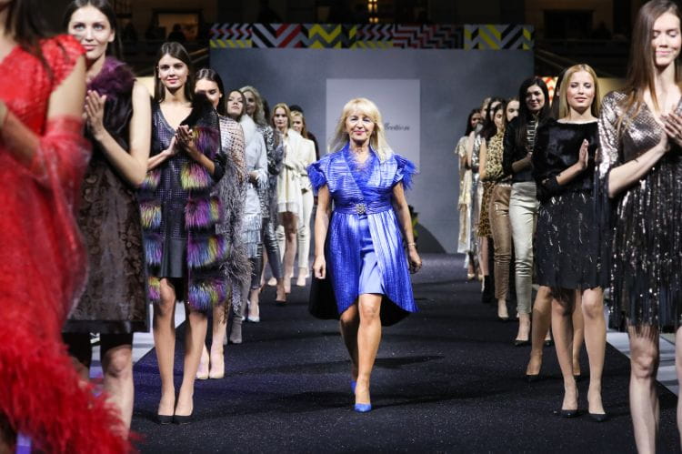Grażyna Paturalska podczas pokazu Grace Collection na Moscow Fashion Week