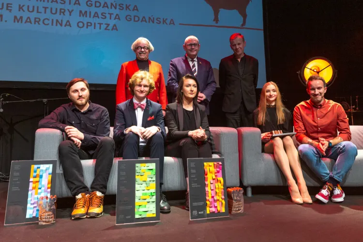 Laureaci tegorocznej Nagrody dla Młodych Twórców w Dziedzinie Kultury.