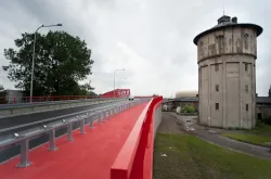 Teraz w słup reklamowy zmieni się także wieża ciśnień przy stadionie PGE Arena Gdańsk.