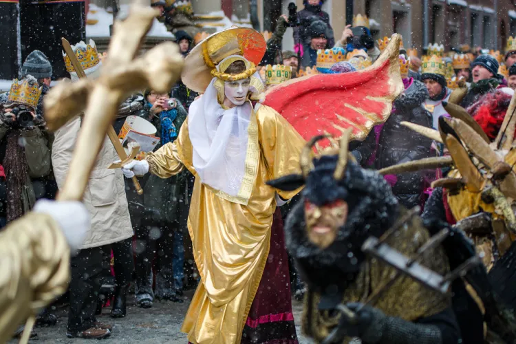 Orszaki Trzech Króli przejdą 6 stycznia ulicami Gdańska i Gdyni. 
