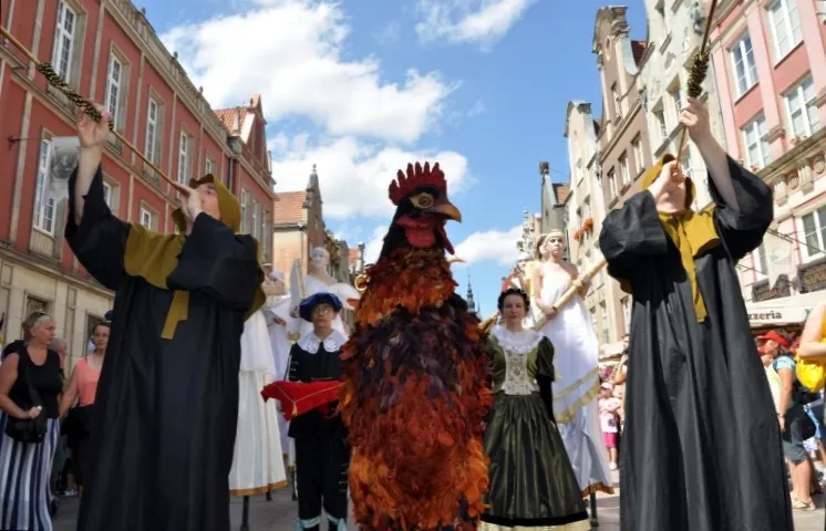Jarmark tradycyjnie zainauguruje parada na Długim Targu. W tym roku po raz pierwszy pojawi się na niej Jan Heweliusz.