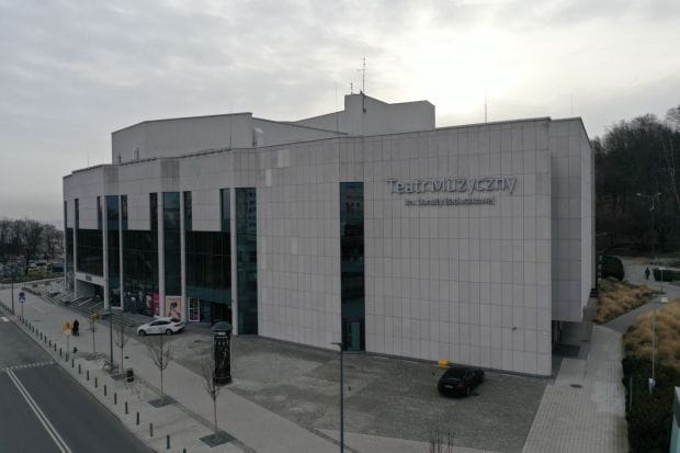 Teatr Muzyczny w Gdyni jest fenomenem na skalę ogólnopolską, bo generuje zyski kilkukrotnie przekraczające jego dotacje. Te zamykają się w kwocie blisko 12,8 mln zł.