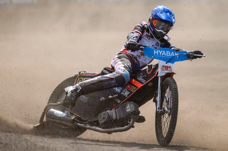 Jacob Thorssell jest pasjonatem motocrossu, ale to hobby przed rokiem kosztowało go złamaną rękę i pauzę w trzech pierwszych meczach Wybrzeża. Dlatego przynajmniej na razie, zamierza ścigać się wyłącznie na motocyklu żużlowym. 