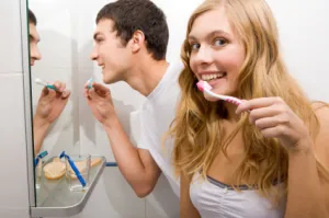 Wydaje ci się, że wiesz wszystko o myciu zębów? Przeczytaj ten tekst, a dowiesz się, ile błędów można popełnić podczas higieny jamy ustnej.