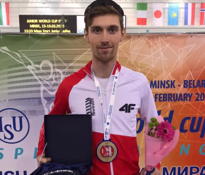 Dawid Burzykowski (na zdjęciu) z Mińska przywiózł trzy medale. Indywidualnie zdobył złoto i brąz, a w drużynie srebro razem z klubowym kolegą Janem Świątkiem.