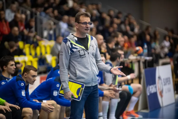 Krzysztof Kisiel większość zawodowej i trenerskiej kariery spędził w Wiśle Płock. We wtorek będzie musiał się z nią zmierzyć jako szkoleniowiec Torus Wybrzeża Gdańsk.