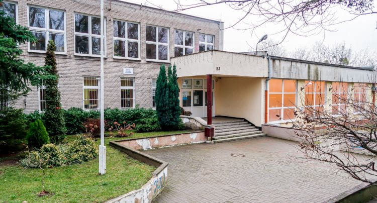 Władze Gdyni pod koniec ubiegłego roku zaprezentowały plany zmian w sieci placówek szkolnych, które dotyczą 11 obiektów.