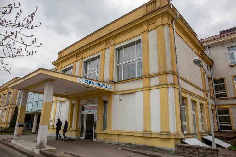 7 Szpital Marynarki Wojennej w Oliwie od poniedziałku będzie szpitalem zakaźnym, do którego przyjmowani będą pacjenci zakażeni koronawirusem.