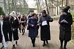 Aby uczestnikom konkursu łatwiej było tworzyć, niedawno zorganizowano dla nich wycieczkę po zakamarkach Opery Leśnej.