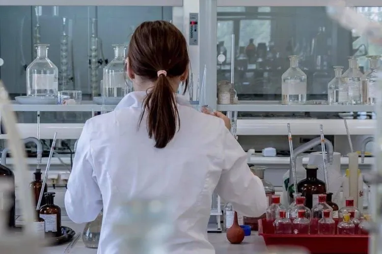 Nowe laboratoria, w których badane będą próbki w celu wykrycia koronawirusa, powstaną w Kościerzynie, Wejherowie i Słupsku.