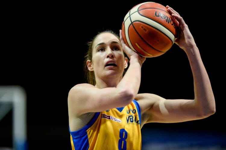 Rebecca Allen uzyskała średnią 5.07 z 695 waszych ocen, w 32 meczach Energa Basket Ligi Kobiet.
