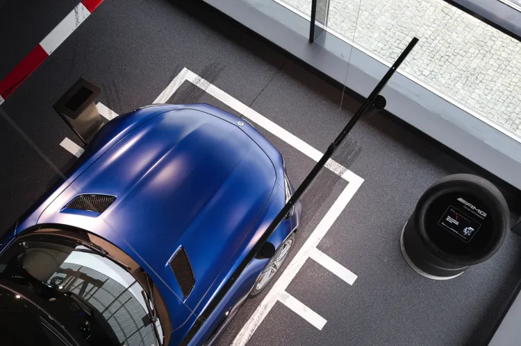 Salon Mercedes-Benz BMG Goworowski w pełnej krasie.