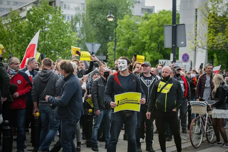 W czwartek na ulicach Warszawy doszło do konfrontacji akcji "strajk przedsiębiorców" z policją.