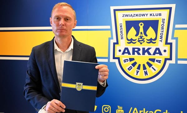 Ireneusz Mamrot został nowym trenerem Arki Gdynia. Ma gwarancję pracy bez względu na to, czy drużyna utrzyma się w tym sezonie w ekstraklasie. 
