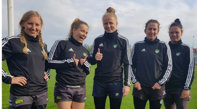Biało-Zielone Ladies Gdańsk wróciły do treningów w 6-osobowych grupach. Wierzą, że będą mogły wznowić mistrzostwa Polski, a z reprezentacją Polski wrócić na międzynarodową arenę. 