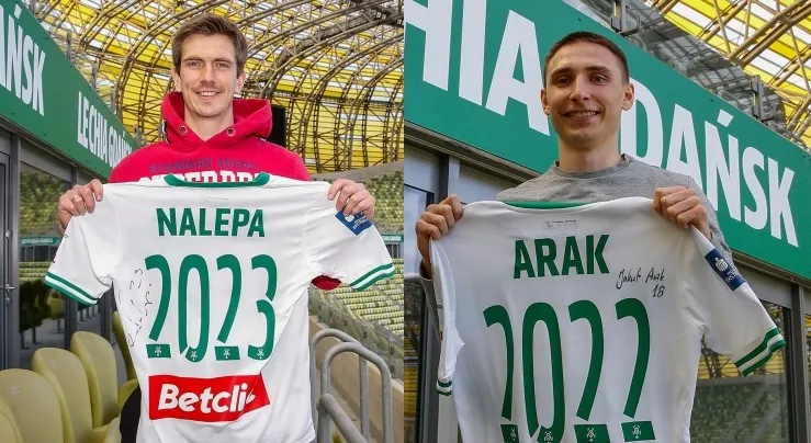 Michał Nalepa i Jakub Arak zostają w Lechii na dłużej.
