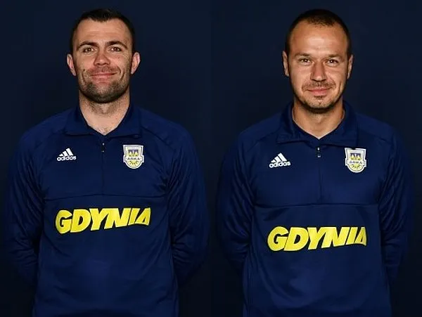 Arka Gdynia zmienia sztab szkoleniowy. Krzysztof Sobieraj (z lewej), dotychczasowy pierwszy trener i Mihajlo Trajković zostali zwolnieni. Ireneusz Mamrot ma zgodę na zatrudnienie 2-3 soich współpracowników. 