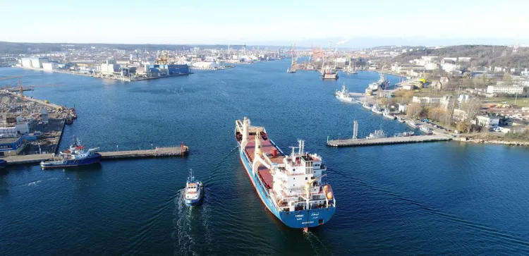 Port Gdynia pomimo kryzysu w wymianie handlowej osiągnął wzrost przeładunków.