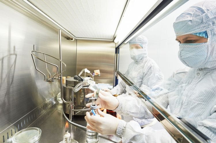 Naukowcy z UG będą pracować nad szczepionką przeciwko SARS-CoV-2.
