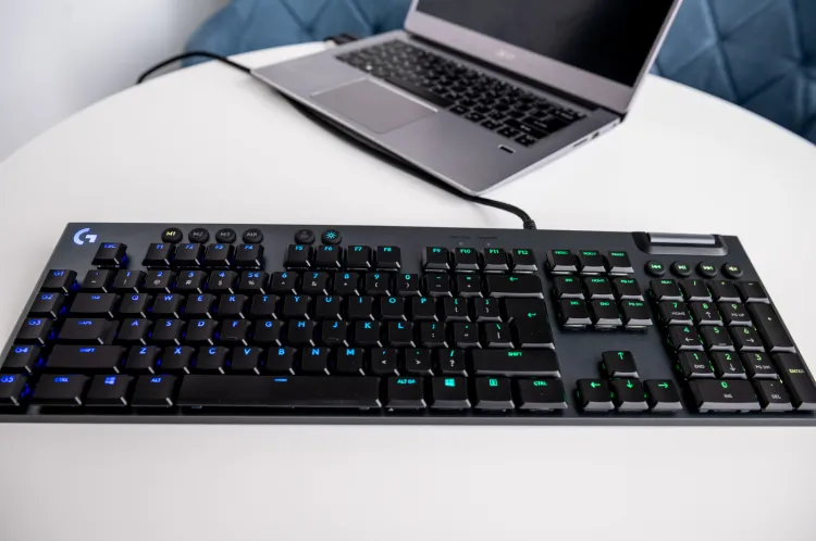 Trzeba przyznać jedno - Logitech G815 to naprawdę potężna klawiatura mechaniczna