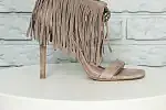 Sandały na szpilce SAAMBA z kolekcji STEVE MADDEN w kolorze nude. Dostępne w trójmiejskim butiku markoweubrania.com. Cena katalogowa - 450 zł. Obecnie promocja - 265 zł.