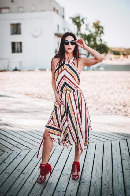 Sandały na szpilce SAAMBA z kolekcji STEVE MADDEN w kolorze czerwonym. Dostępne w trójmiejskim butiku markoweubrania.com. Cena katalogowa - 450 zł. Obecnie promocja - 265 zł.