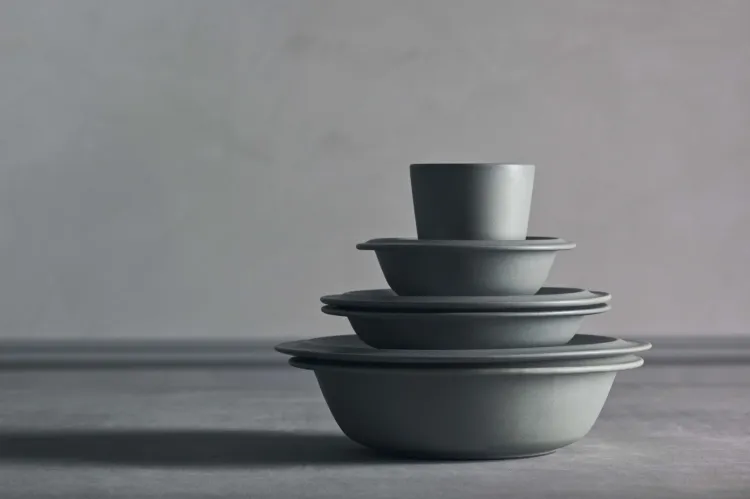 Edge Tableware
