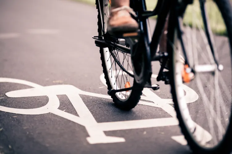 Do końca sierpnia 2021 roku powstaną w Gdańsku nowe drogi dla rowerów.