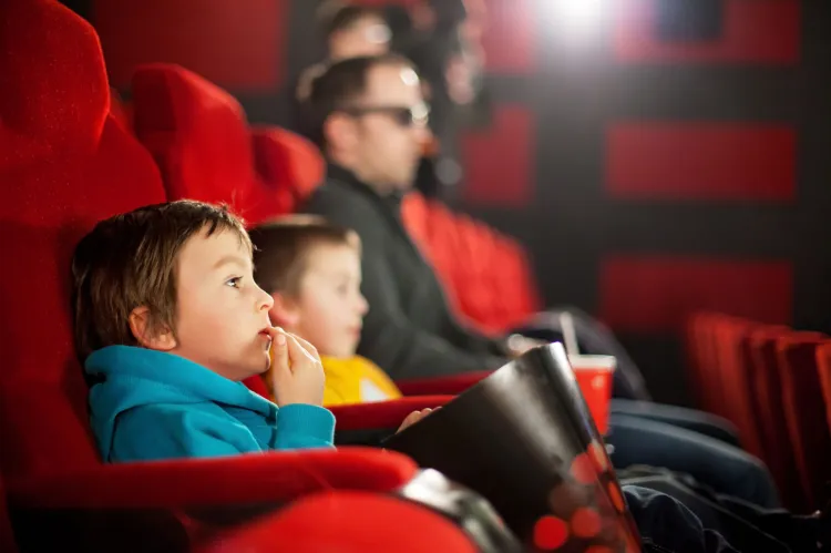 Bezpiecznie i kameralnie, przez siedem dni w tygodniu, można oglądać filmy na dużym ekranie w Gdyńskim Centrum Filmowym.