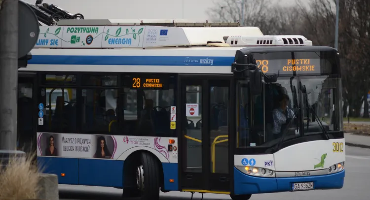 Pięć nowych trolejbusów miało zostać zakupionych w całości ze środków miejskich.  