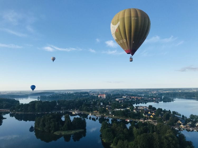 Wilno jest jedną z niewielu stolic państw świata, po którym można polatać balonem.