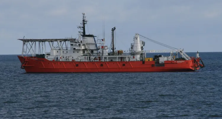 "St. Barbara" - statek należący do Lotos Petrobaltic - umożliwia wykonanie badania skorupy ziemskiej do głębokości kilkudziesięciu metrów poniżej dna morskiego.