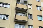 Balkony wieżowców na Witominie wymagają natychmiastowego remontu.
