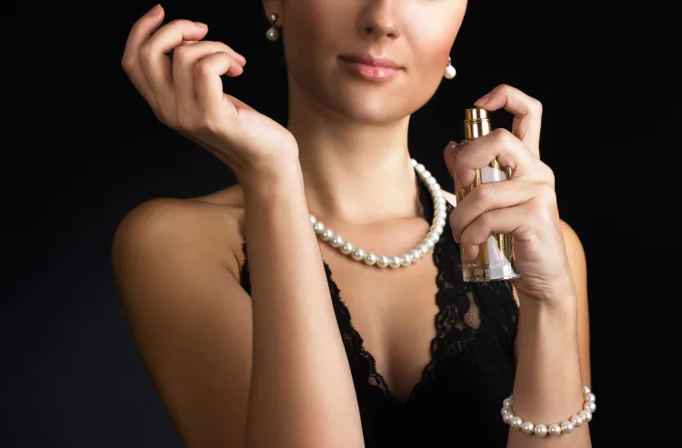 Dobrze dobrane i użyte perfumy powinny nie tylko dopełniać nasz wizerunek, ale również być dostosowane do otoczenia i okazji.
