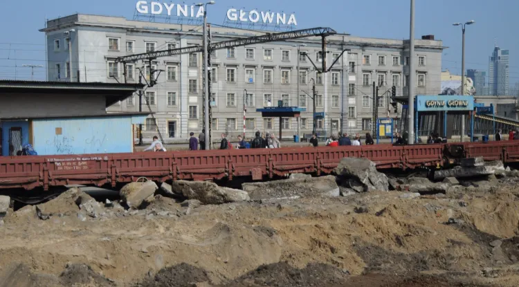 Po zakończeniu remontu dworca w Gdyni, przyjdzie czas na poprawę jakości torów na najpopularniejszych kierunkach letniskowych.