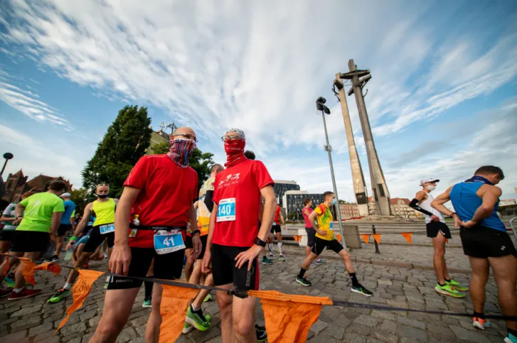Mimo pandemii, a w związku z tym koniecznością biegania w trzech turach, Półmaraton Gdańsk zgromadził ponad pół tysiąca uczestników.