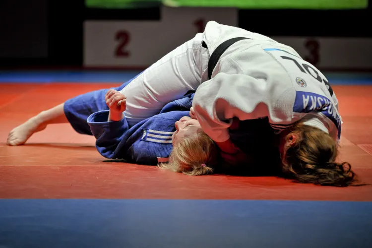 Po odmrożeniu sportu judo pierwsze ogólnopolskie zawody zorganizowało dopiero na przełomie września i października. Wśród najlepszych nie brakowało reprezentantów trójmiejskich klubów. 