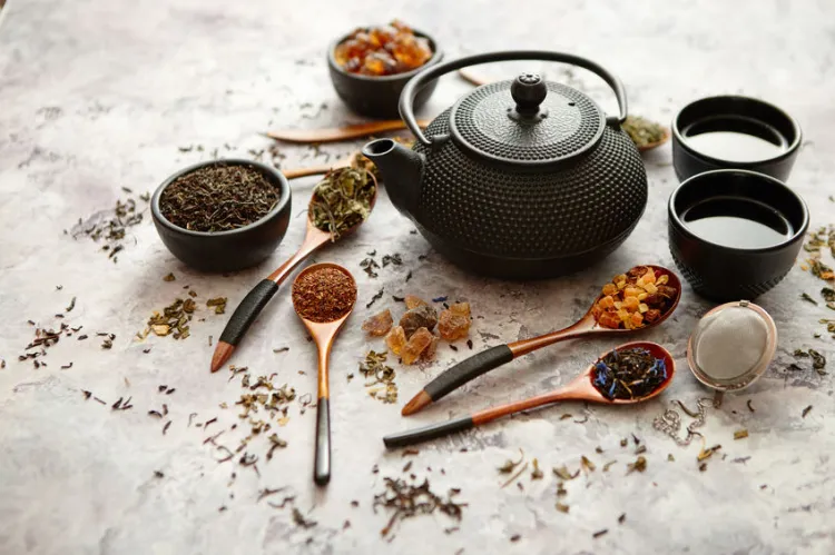 Oprócz walorów smakowych herbaty mają właściwości rozgrzewające i chronią nasz organizm przed przeziębieniami. 