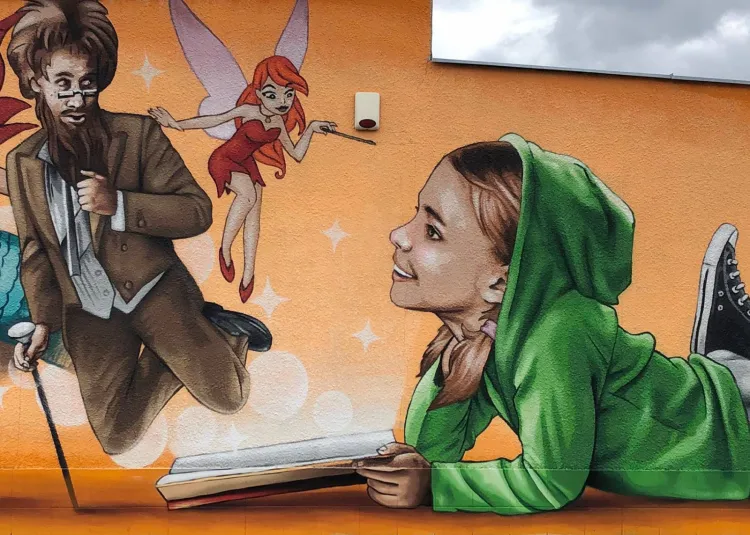 Nowy mural Looneya powstał na ścianie biblioteki miejskiej na gdańskiej Przeróbce.