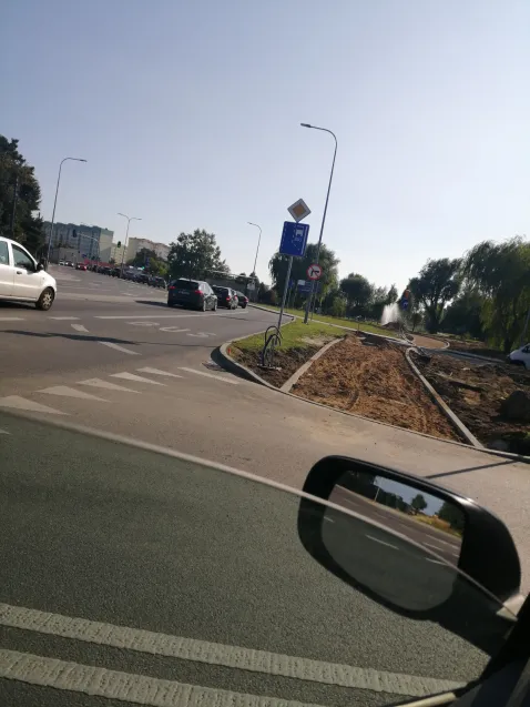 Sporne skrzyżowanie Ledóchowskiego i Płk. Dąbka.